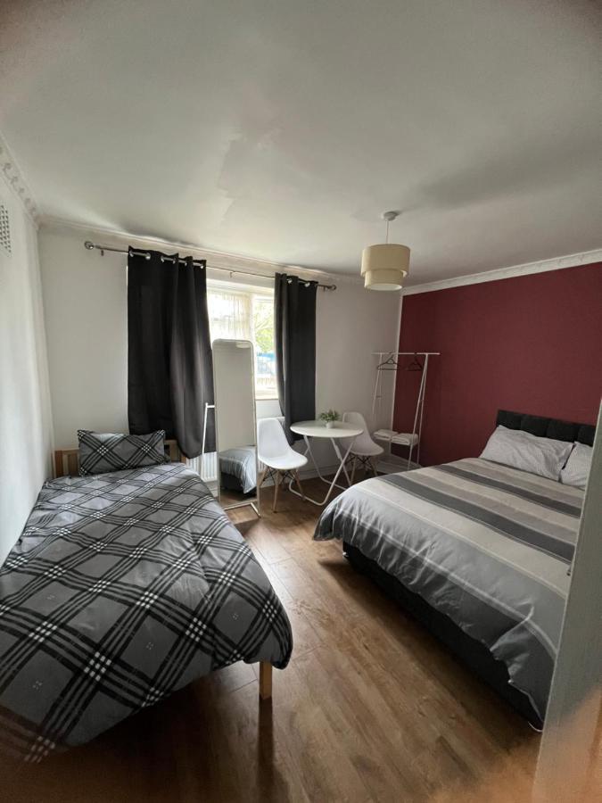 Large Room With Two Bed In Central London Eksteriør bilde