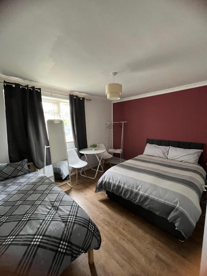 Large Room With Two Bed In Central London Eksteriør bilde