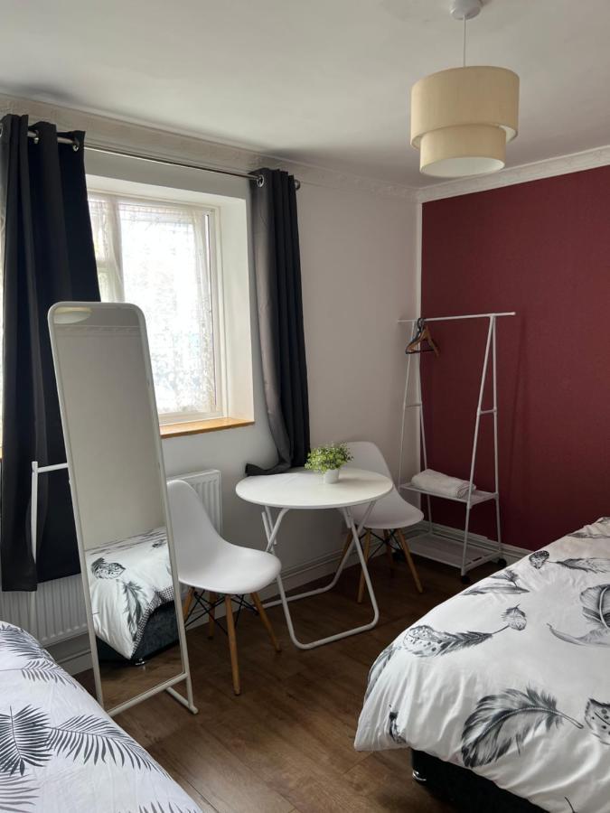 Large Room With Two Bed In Central London Eksteriør bilde